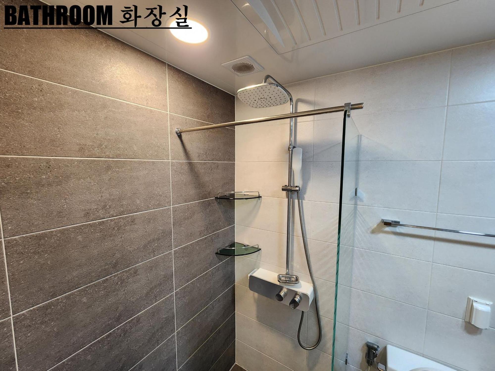 Near World Cup Stadium New, Full Optioned, Huge House Apartment Goyang Room photo